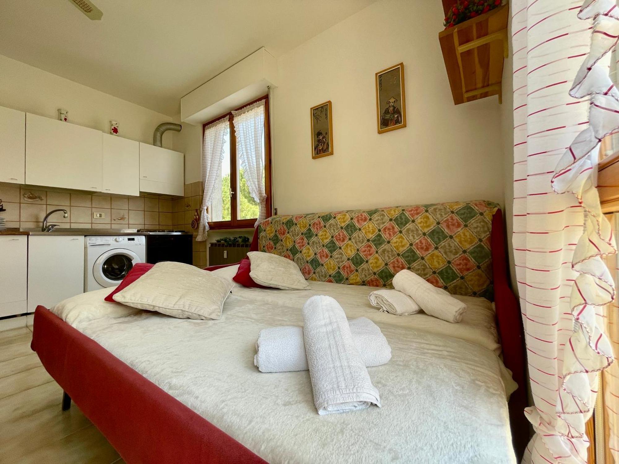 2 Locali A 600 Mt Dal Mare - Free Parking Ceriale Exterior foto